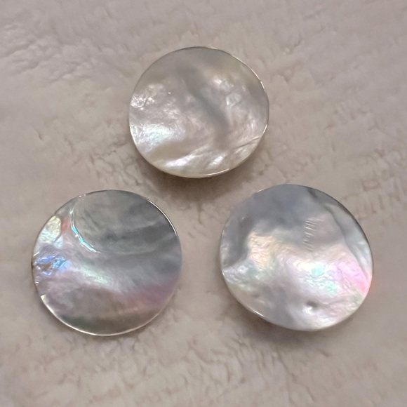 Vintage Mother of Pearl Buttons Lot - Picture 3 of 5